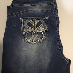 Women's Dark Wash Embellished Pocket Jeans. LEI Ashley Jean